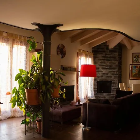 Moderno E Tranquillo Nel Verde Apartament *